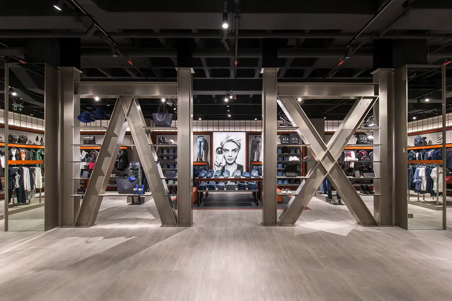 Fotógrafo especializado en retail en Barcelona 10 fotografo de tiendas en barcelona armani ax 4